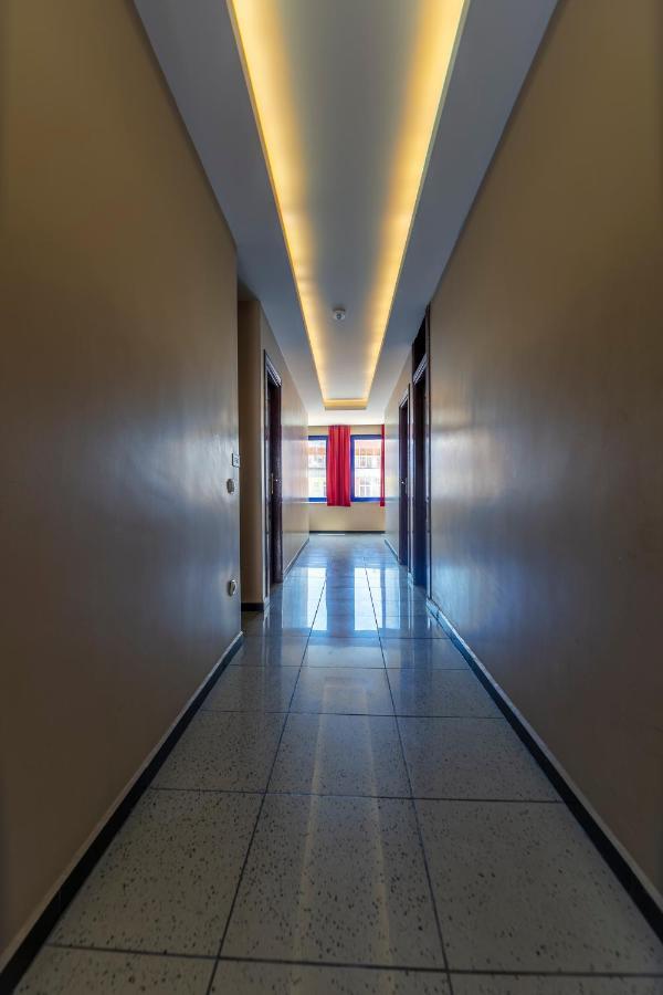 Otel Uemit Istanbul Exterior photo
