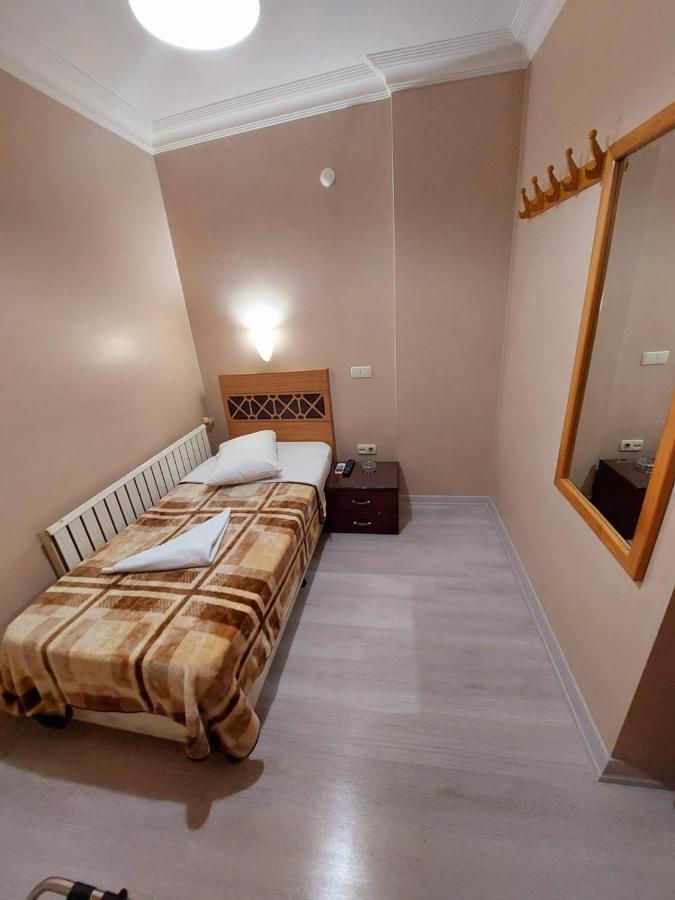 Otel Uemit Istanbul Exterior photo