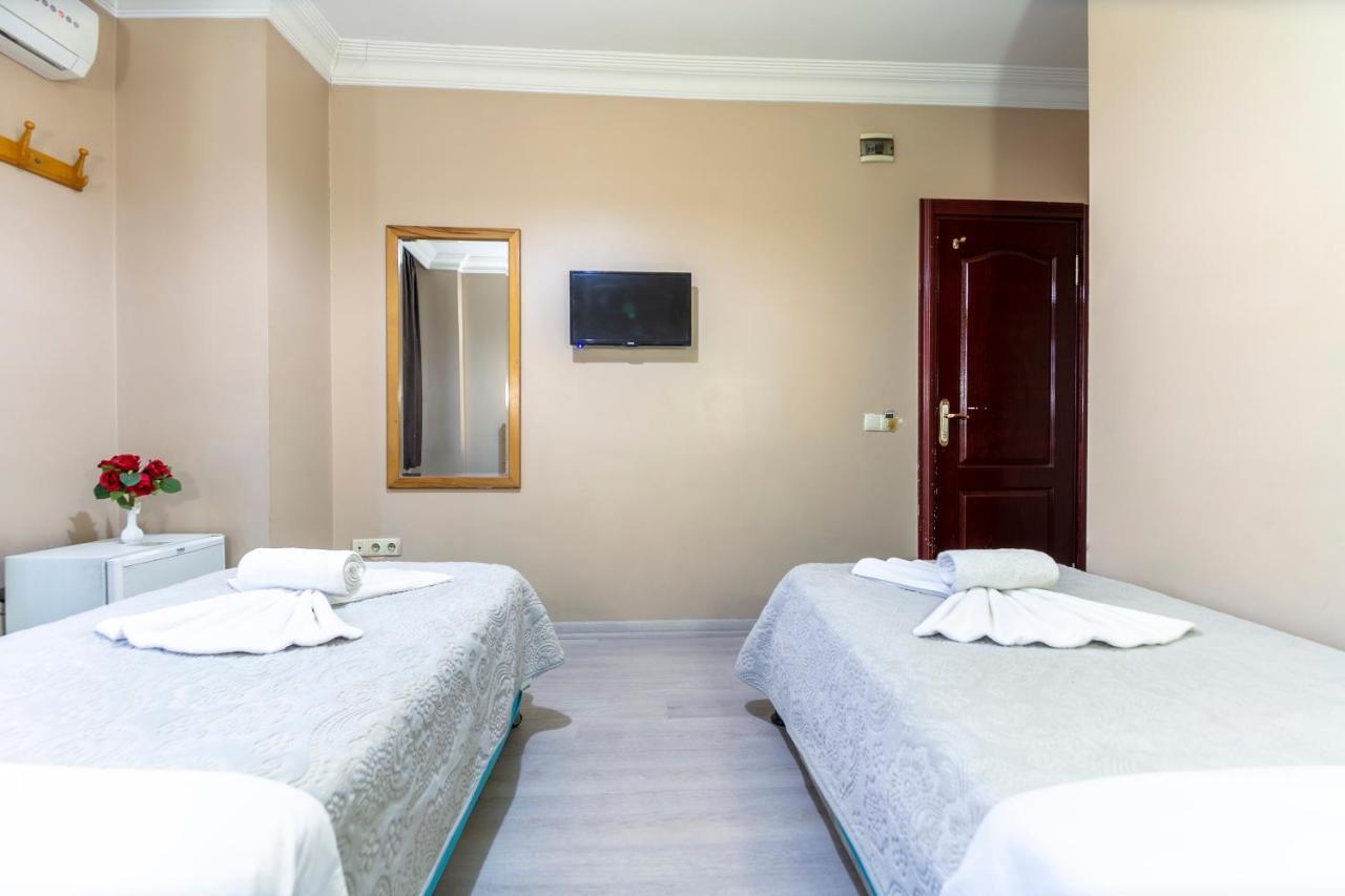 Otel Uemit Istanbul Exterior photo
